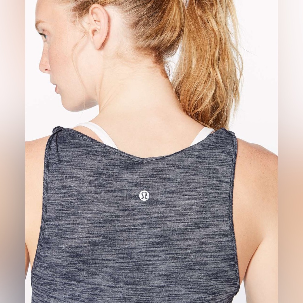 Lululemon Do The Twist Tank Top Yoga Activewear Workout Gym Fitness Lightweight